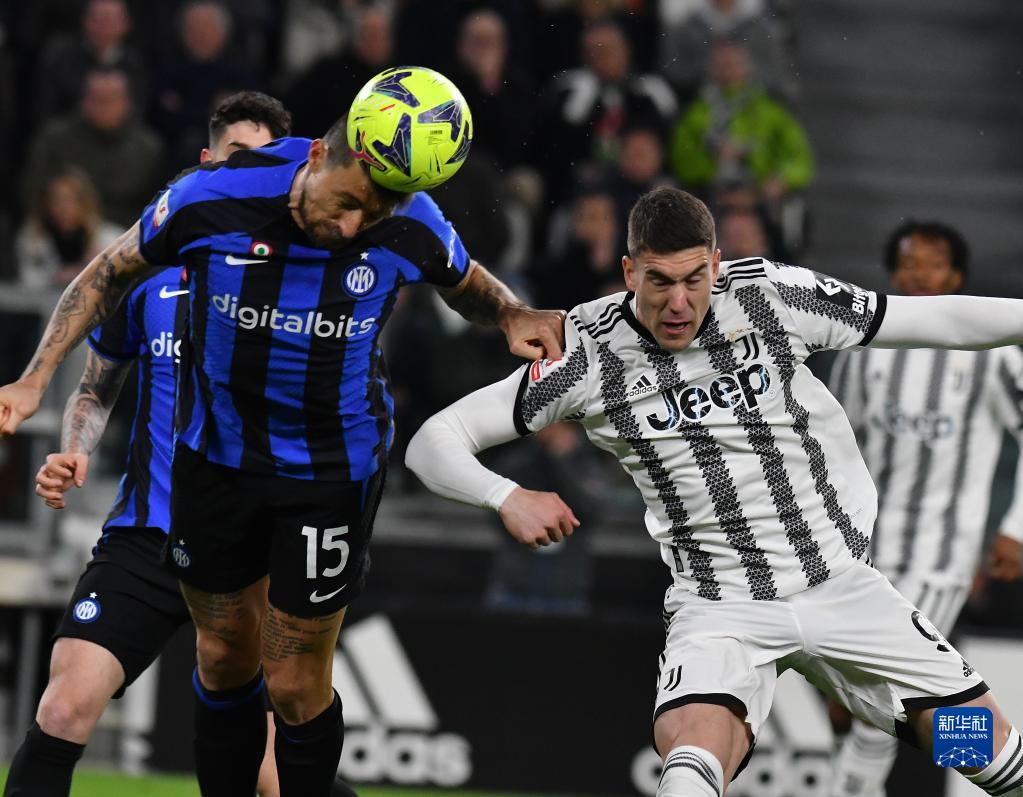 前主帅谈小麦代表苏格兰出战：所有苏格兰人都该感谢穆里尼奥（前教练谈麦克托米奈披苏格兰战袍：所有苏格兰人都应感谢穆里尼奥）