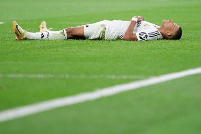 斯普利特：球队在各个方面都要提升；想赢比赛得48分钟拉满（斯普利特：全队各环节都需提升，想赢球就得48分钟保持高强度）