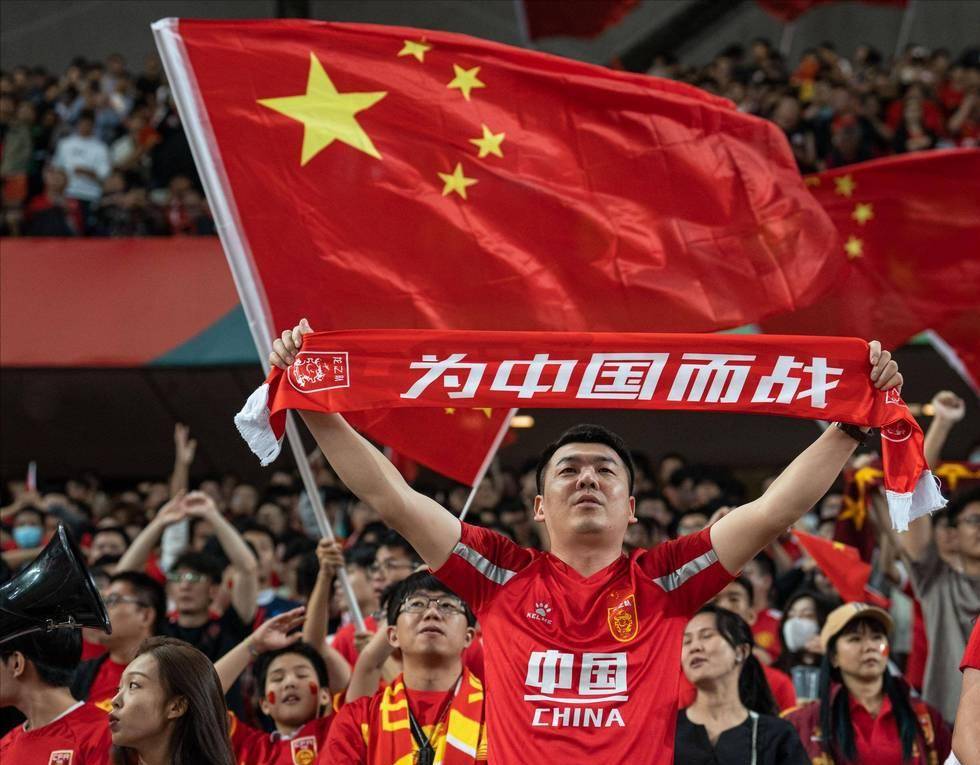 打进赛季第10球，奥利塞当选拜仁客场4-0海登海姆全场最佳（奥利塞轰入赛季第10球，助拜仁客场4-0海登海姆并当选全场最佳）