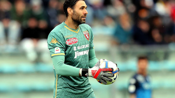 官方：出于安全考虑，巴萨国王杯vs瓜达拉哈拉推迟半小时开球（巴萨官方：因安全因素，国王杯对阵瓜达拉哈拉的比赛开球延后30分钟）