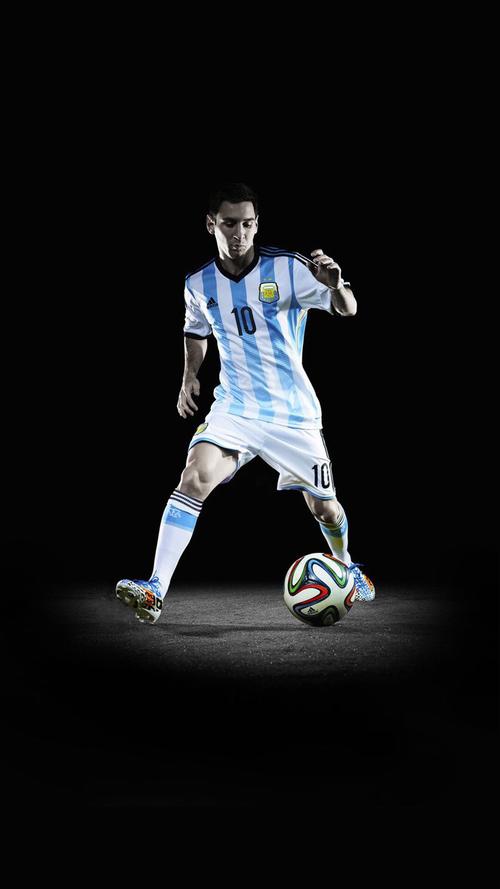 博主：阿方索·戴维斯已回归拜仁合练，有望入选本轮欧冠名单