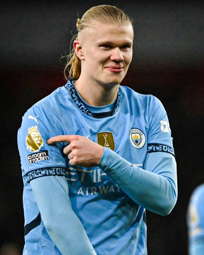 曝曼联愿1亿签安德森，不惜代价与曼城抢人！拉爵力挺阿莫林加速重建（传曼联愿砸1亿签安德森，誓与曼城抢人；拉爵力挺阿莫林推动重建提速）