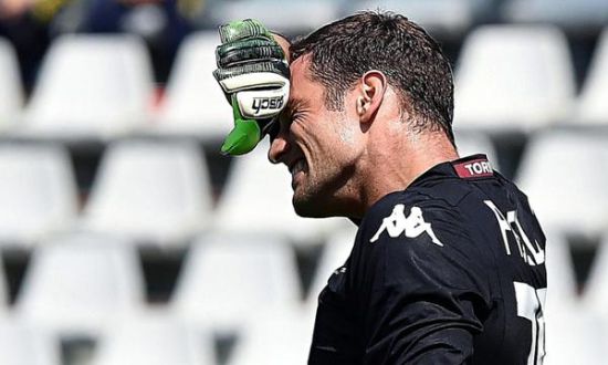 4-1打爆副班长！曼联3轮不败：只差第4名1分 31岁队长2射1传造3球