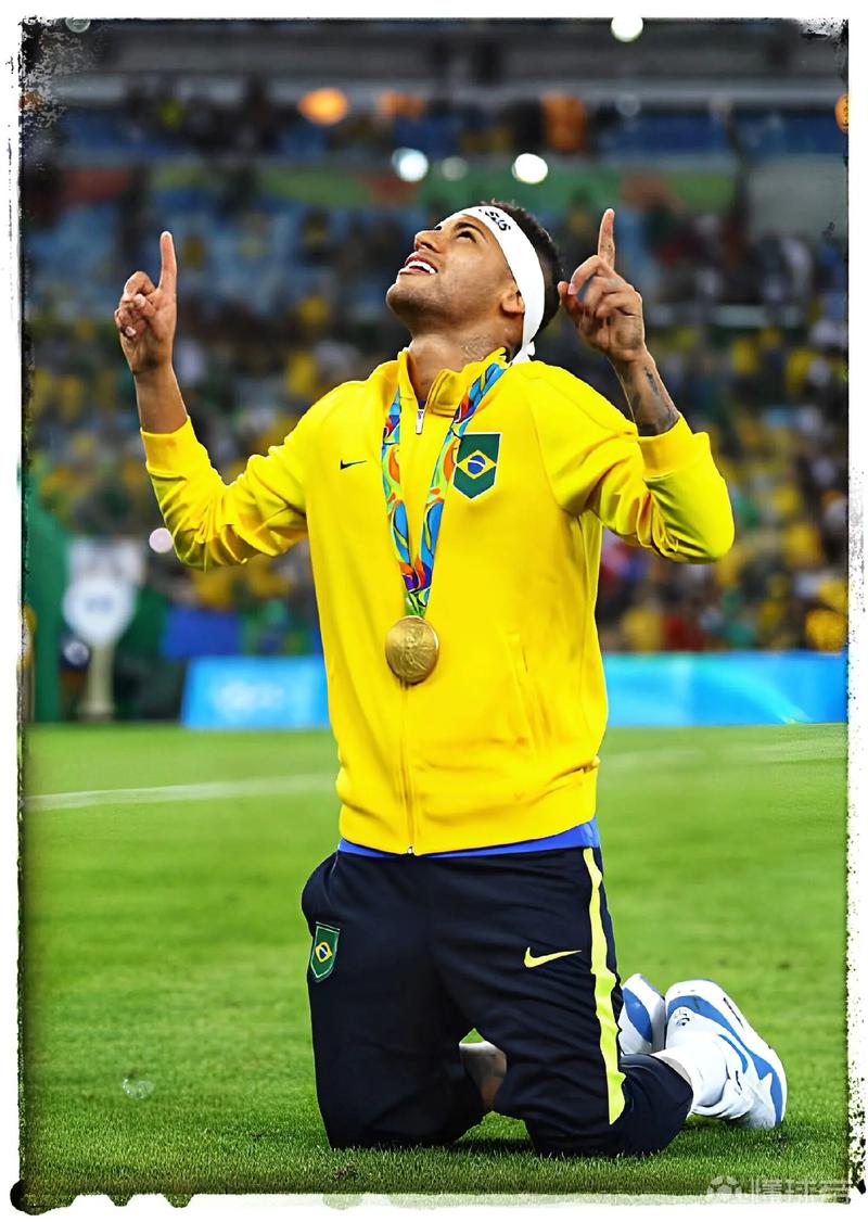 王钰栋新经纪公司：曾代理莱万、拜尔，旗下球员多在德国、瑞士踢球（王钰栋签约新经纪公司：曾服务莱万、拜尔，客户多活跃于德国与瑞士赛场）