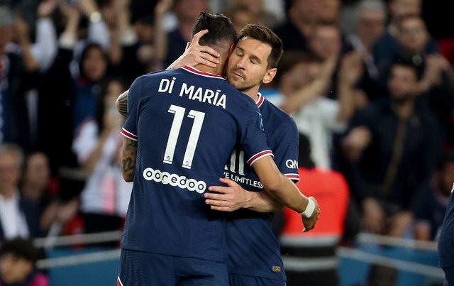 世欧预战报：凯恩双响制胜，英格兰2-0阿尔巴尼亚小组全胜收官（凯恩梅开二度制胜，英格兰2-0阿尔巴尼亚，世欧预小组全胜收官）