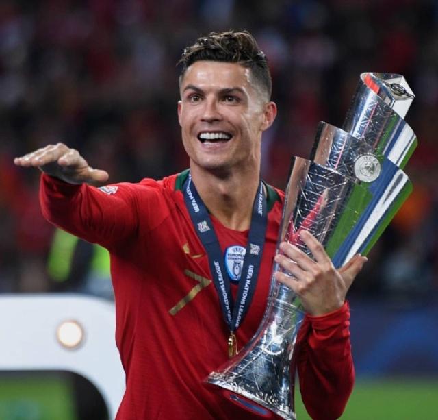 意甲知名评论员：迈尼昂不是耍脾气不续约，他只想看到米兰管理层的诚意！