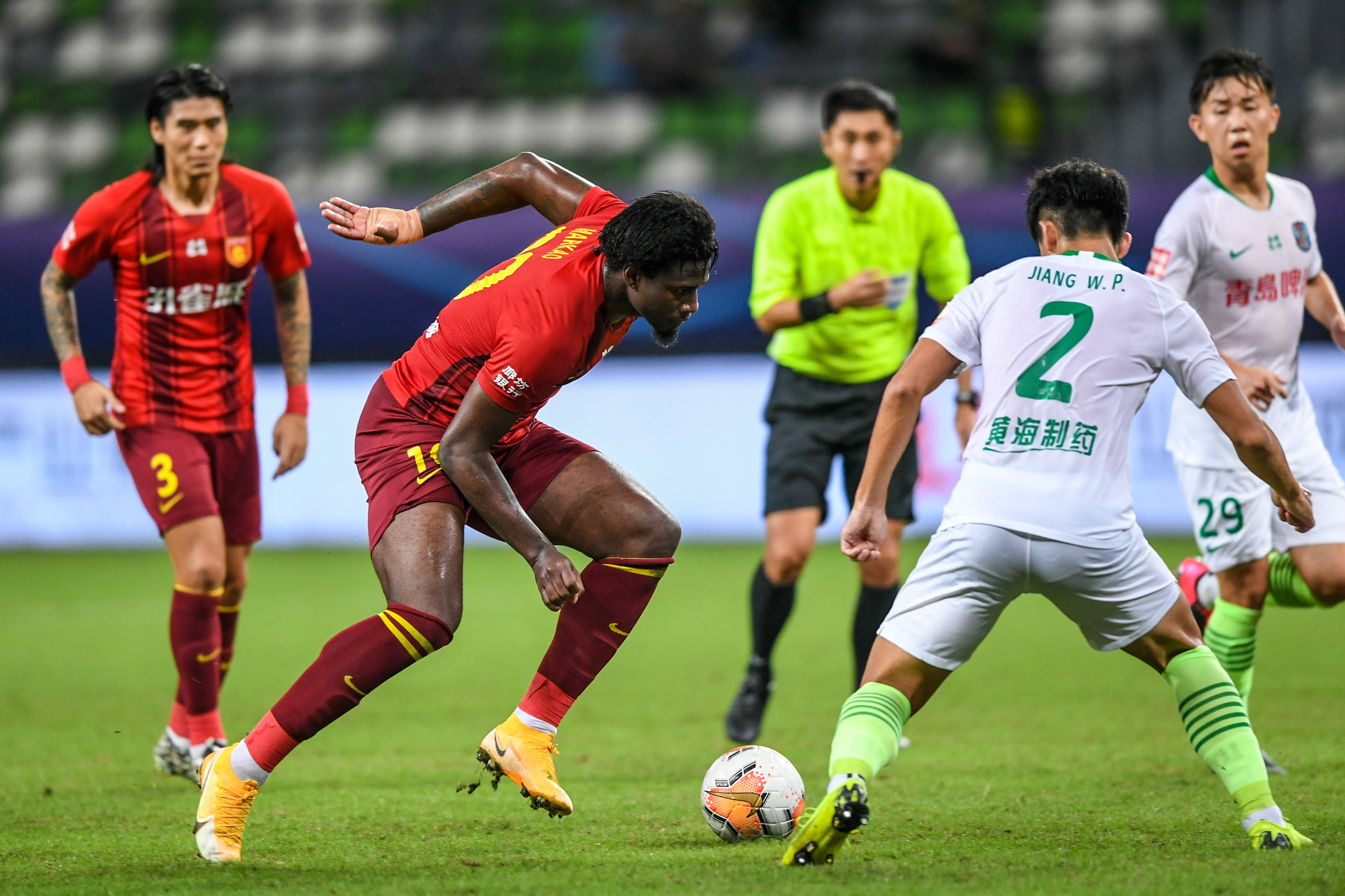 此次未入选法国队身价前10：登贝莱领衔，楚阿梅尼、约罗在列（法国队本期落选球员身价前十：登贝莱居首，楚阿梅尼、约罗上榜）