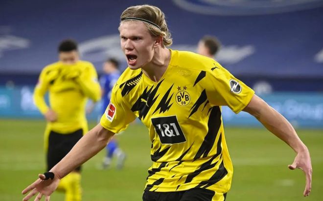 成都蓉城祝贺铜梁龙冲超：期待我们明年中超赛场见（成都蓉城恭贺铜梁龙成功冲超，期待明年中超赛场相见）