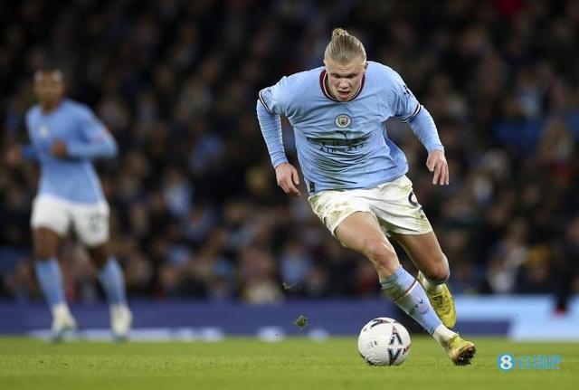 皇马曼联拜仁等豪门争夺里尔18岁中场布阿迪，转会费6000万欧